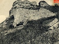 Butte de Chteauneuf et vestiges de la sacristie troglodyte de la Chapelle Saint-Martin
