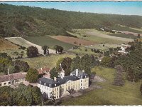 Chteau de la Motte  Vue arienne, facade sud et pigeonnier.