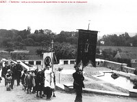 Charitons  Procession des Charitons au croisement de la rue de Chteauneuf et de la rue du Barrage.