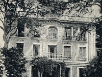 Grande rue  La somptueuse demeure sise au n106 labore sur la base d'une longre par l'ingnieur  Alfred Schmid en charge du lot Eiffel du barrage et dont la fille Yvonne pousa en 1920 Jacques Hatt crateur de la Brasserie Kronenbourg.